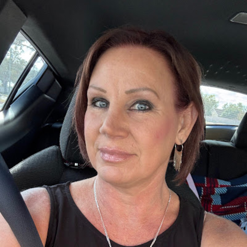 Meet your Posher, Tonya